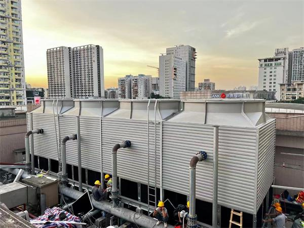 玻璃鋼冷卻塔在工業(yè)制冷中的重要性,玻璃鋼冷卻塔安裝施工方案